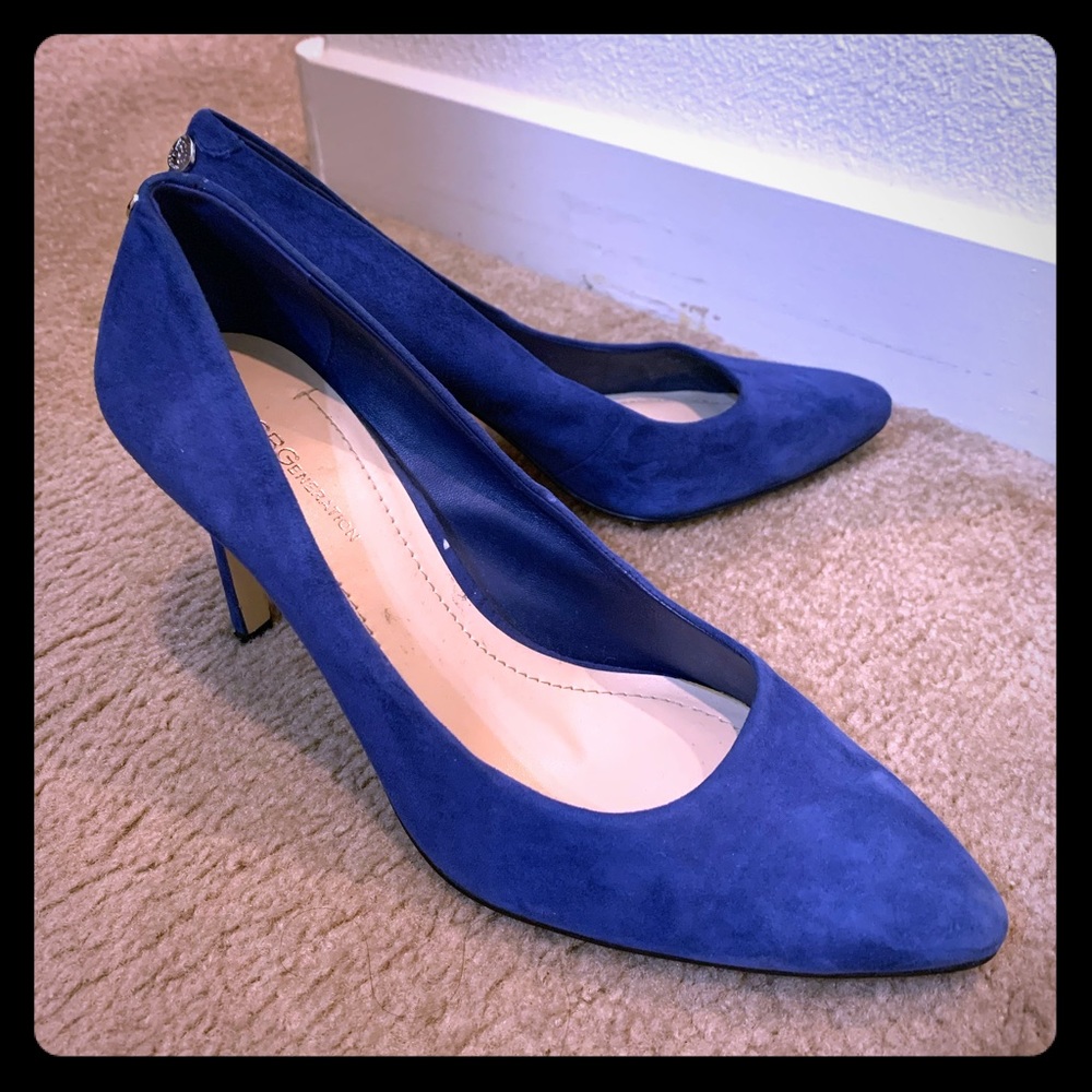 BCBG blue suede heels